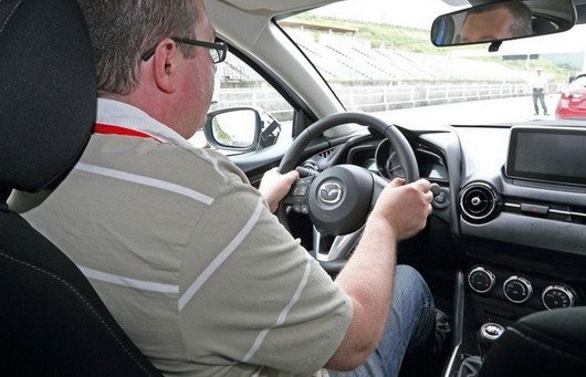 114674-mazda2 11.jpg, 55 KB