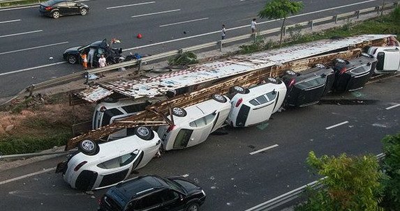 116422-crash 11.jpg, 72 KB