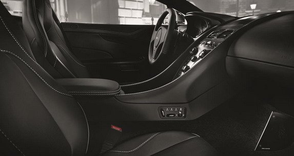 118633-aston 4444.jpg, 34 KB