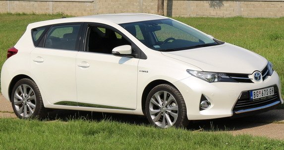 125428-toyota hybrid.jpg, 60 KB