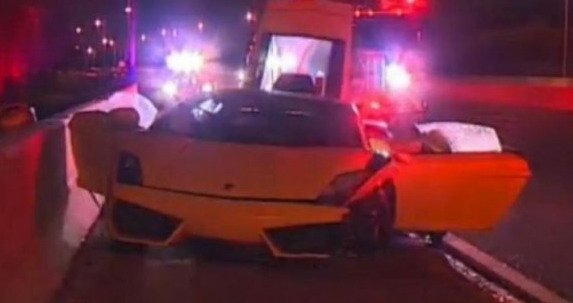 127823-lambo crash 111.jpg, 31 KB