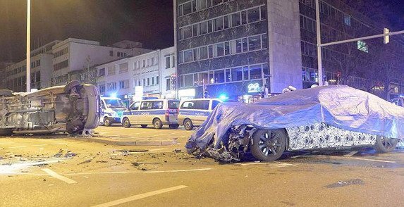 128784-crash 77.jpg, 71 KB