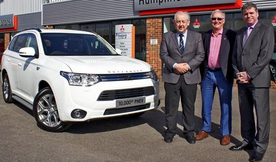 129351-mitsubishi phev.jpg, 69 KB