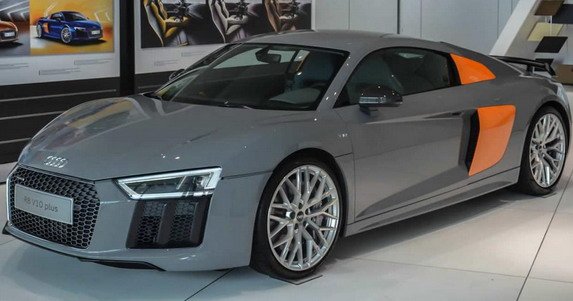 136193-audi r8 1.jpg, 48 KB