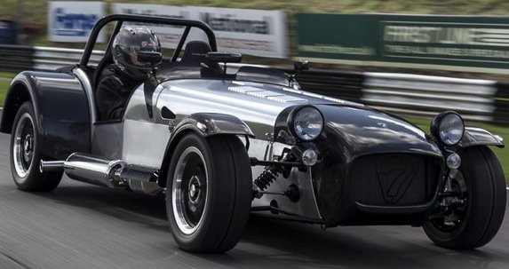 137189-caterham 11.jpg, 51 KB