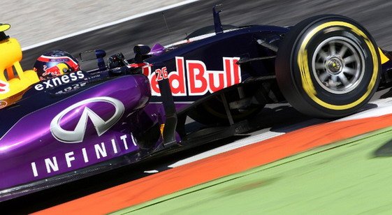 137613-red bull 2015.jpg,  bytes