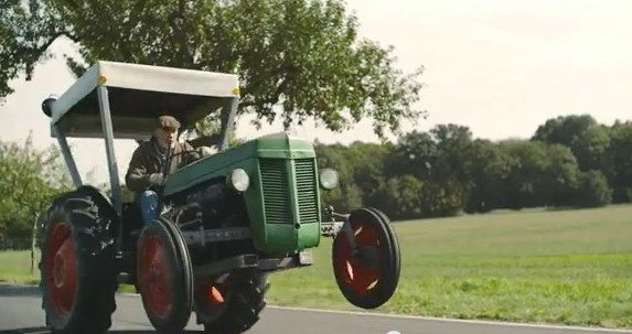 139011-traktor.jpg, 52 KB