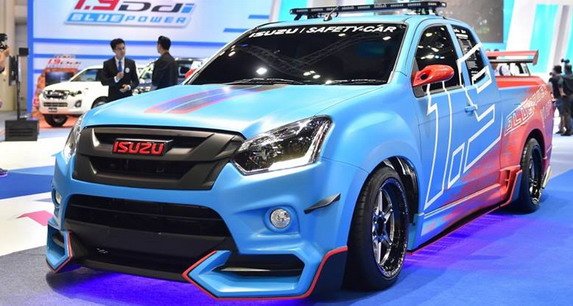 141717-isuzu d 1.jpg, 70 KB