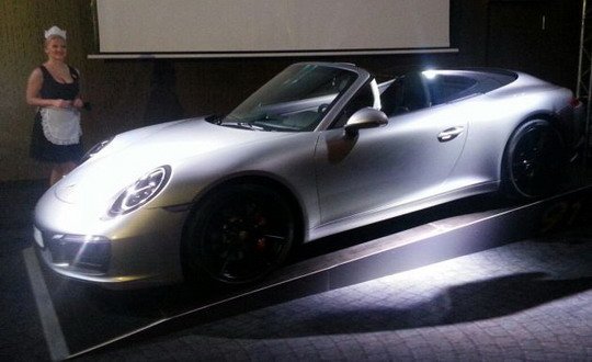 142168-porsche 911 bg 11.jpg, 43 KB