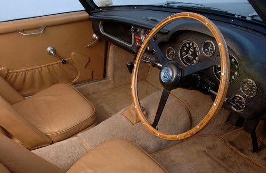142235-aston db4 111.jpg, 52 KB