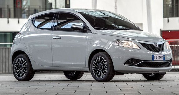 147693-lancia y 1111.jpg, 56 KB