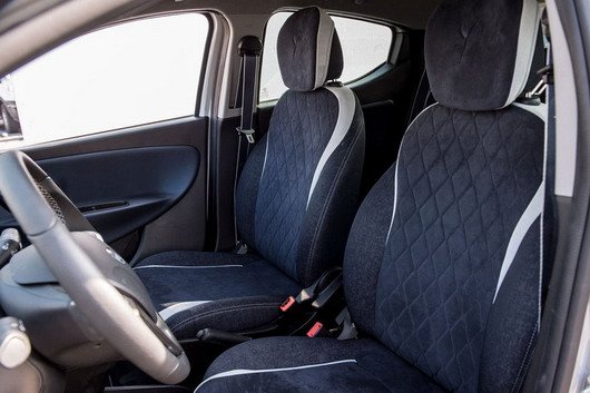 147694-lancia y 11111.jpg, 52 KB