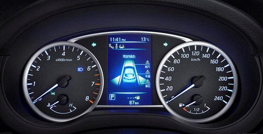 148269-nissan tiida 1111.jpg, 42 KB