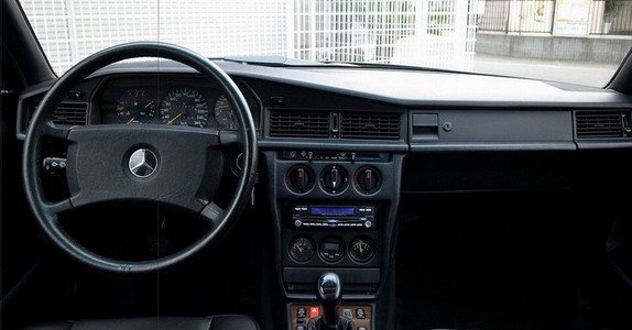 148973-mercedes 190 1111.jpg, 44 KB