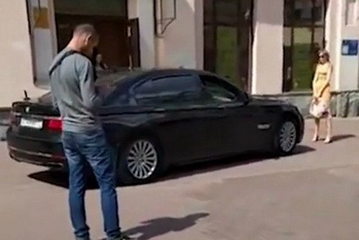 151214-politicar.jpg, 35 KB