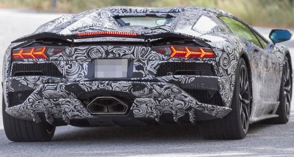 152245-lambo a 111.jpg, 70 KB