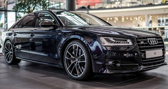 152964-audi s8 1.jpg, 69 KB