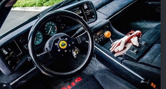 156025-lotus e 1111.jpg, 69 KB