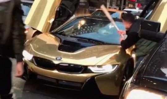 158613-bmw i8.jpg, 45 KB