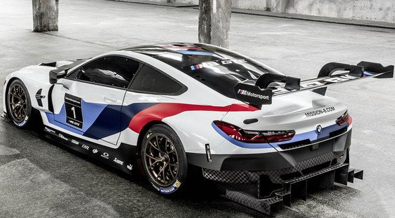 170518-bmw m8 11111.jpg, 69 KB