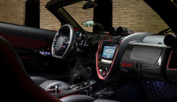 176694-pagani 11.jpg, 55 KB