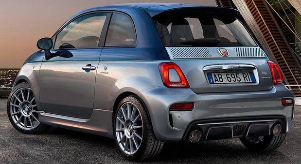 176846-abarth 695.jpg, 79 KB