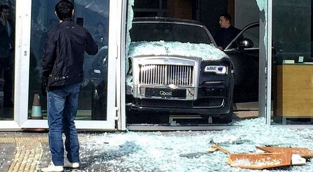 176957-rolls g 1.jpg, 82 KB