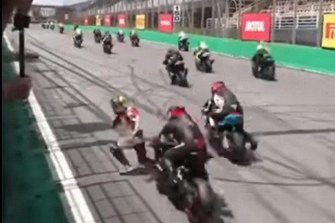 177379-moto.jpg, 37 KB