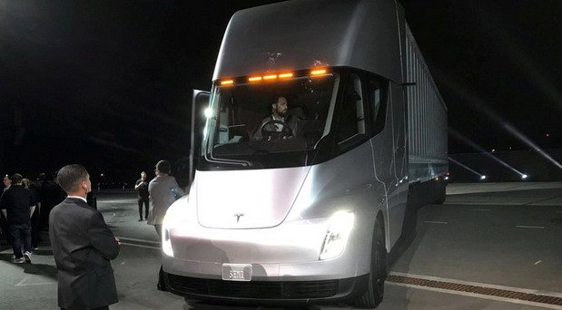 178118-tesla semi.jpg, 43 KB