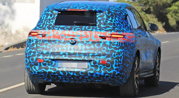 181157-mercedes eqc 11.jpg, 89 KB