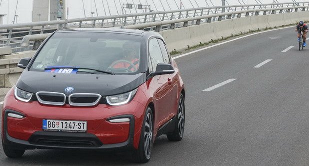 184620-bmw t 1.jpg, 62 KB