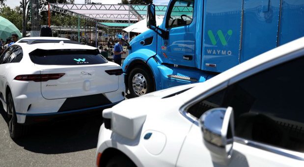 185428-waymo 1.jpg, 61 KB