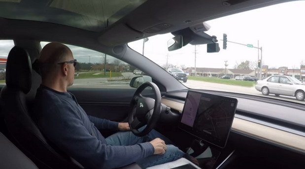 186061-tesla model 3.jpg, 43 KB
