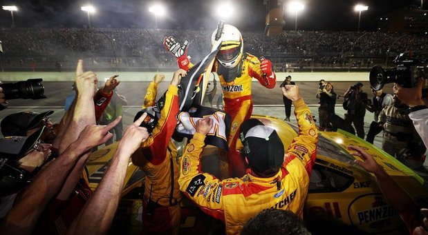 186327-logano.jpg, 82 KB