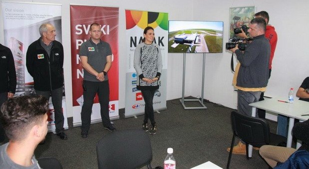 192674-eko 1.jpg, 72 KB