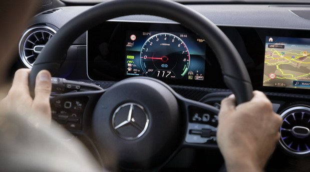 193993-mercedes a 2222.jpg, 51 KB