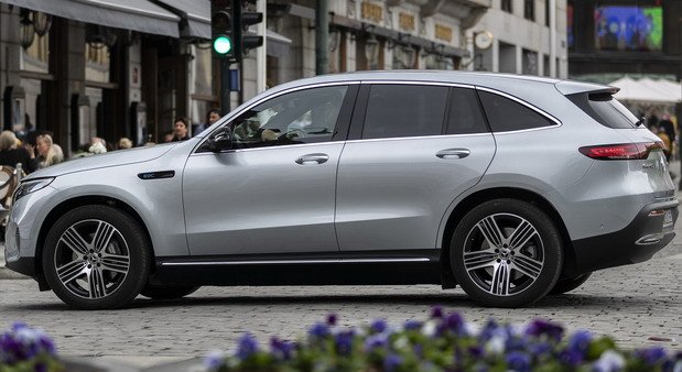 194424-mercedes eqc.jpg, 75 KB