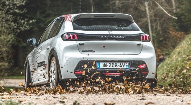 198311-peugeot-208 1111.jpg, 82 KB