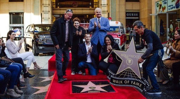 199005-Chevrolet Suburban.jpg, 85 KB