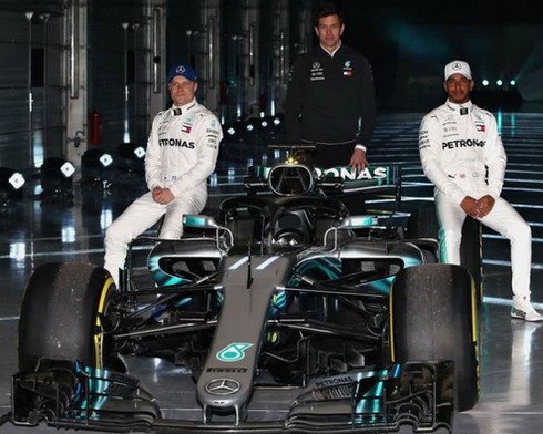 199933-Mercedes f1.jpg, 66 KB