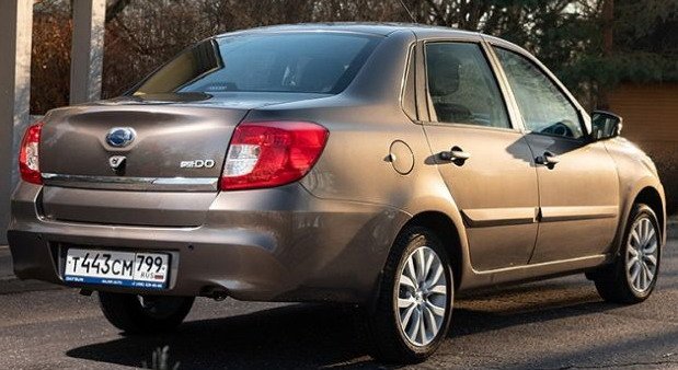 200056-datsun 111.jpg, 70 KB