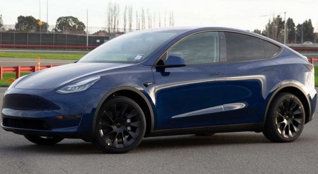 200278-tesla model y.jpg, 53 KB