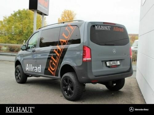 202602-Mercedes v 111.jpg, 29 KB