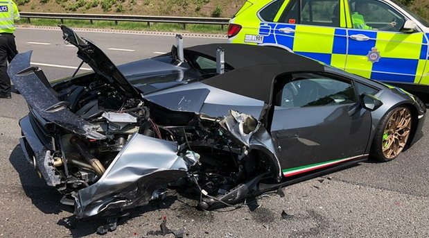 204469-lambo crash.jpg, 94 KB