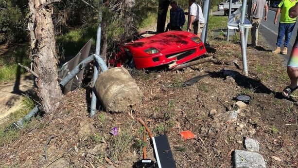 205095-ferrari f40 1.jpg, 117 KB