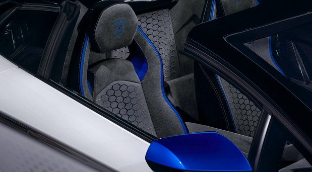 205174-Lamborghini-Aventador 1111.jpg, 55 KB