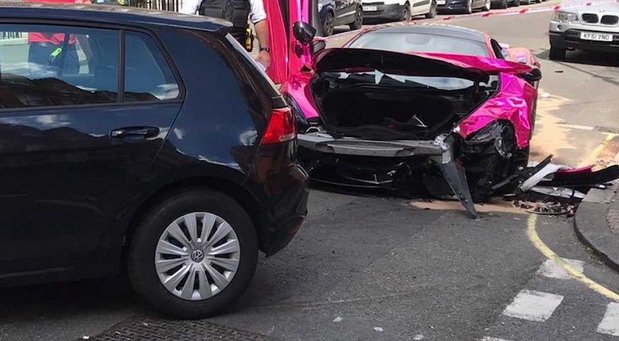 206031-mclaren crash 111.jpg, 70 KB