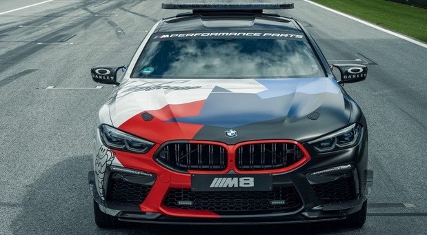 206217-bmw m8 11.jpg, 73 KB