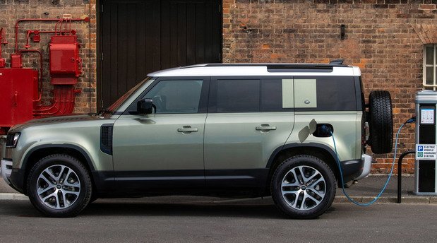 206673-Land Rover Defender 11.jpg, 70 KB