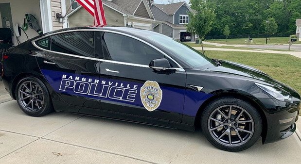 207509-tesla police.jpg, 79 KB